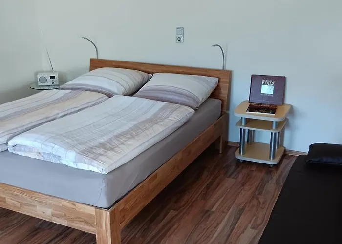 Unter Der Limburg In Bad Duerkheim-hausen Apartment Bad Duerkheim